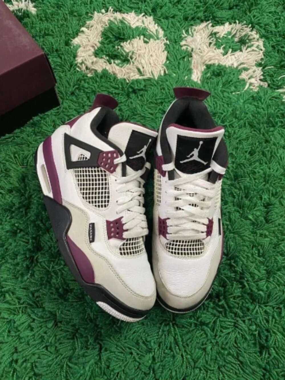 Nike Jordan 4 Retro x Paris Saint Germain